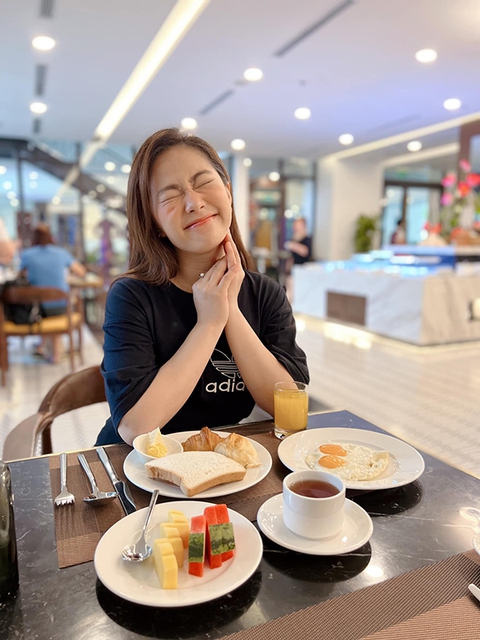 Ảnh vui sao Việt 17-11: Con trai Hồ Ngọc Hà tấu hài trước giờ ngủ - Ảnh 3. Ảnh vui sao Việt 17-11: Con trai Hồ Ngọc Hà tấu hài trước giờ ngủ - Ảnh 3.