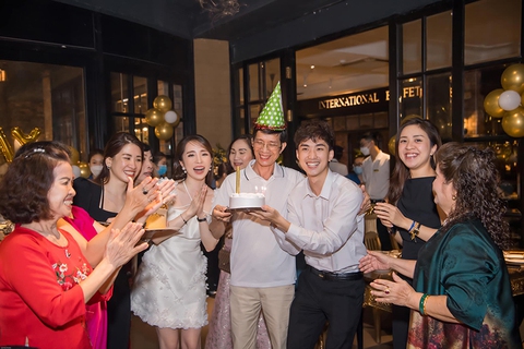 Ảnh vui sao Việt 17-11: Con trai Hồ Ngọc Hà tấu hài trước giờ ngủ - Ảnh 8. Ảnh vui sao Việt 17-11: Con trai Hồ Ngọc Hà tấu hài trước giờ ngủ - Ảnh 8.