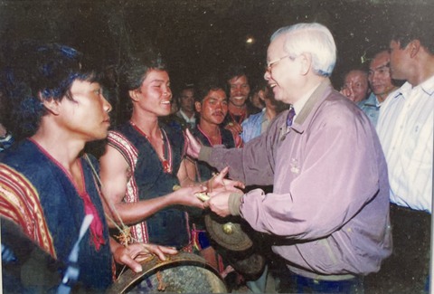 Nhớ những lần ông Sáu Dân đến với dân - Ảnh 3. Nhớ những lần ông Sáu Dân đến với dân - Ảnh 3.
