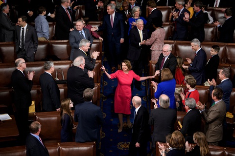 Nancy Pelosi: Từ bà nội trợ đến chủ tịch Hạ viện Mỹ - Ảnh 4. Nancy Pelosi: Từ bà nội trợ đến chủ tịch Hạ viện Mỹ - Ảnh 4.