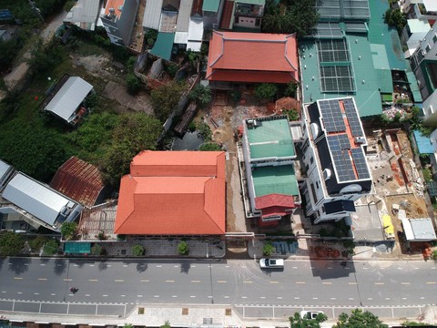 Biệt phủ của đại gia Quảng Ngãi xây lố trên đất lúa, đất của Nhà nước - Ảnh 5. Biệt phủ của đại gia Quảng Ngãi xây lố trên đất lúa, đất của Nhà nước - Ảnh 5.