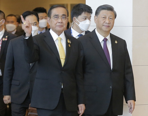 Lãnh đạo châu Á - Thái Bình Dương tề tựu tại APEC - Ảnh 3. Lãnh đạo châu Á - Thái Bình Dương tề tựu tại APEC - Ảnh 3.