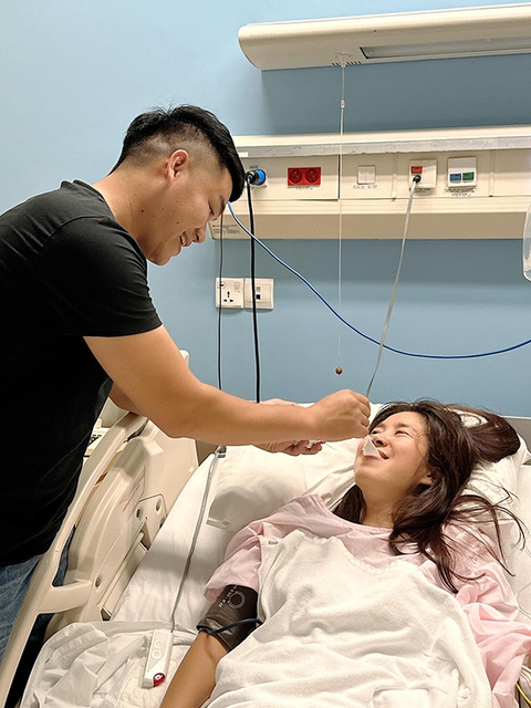 Ảnh vui sao Việt 18-11: Gia đình Đông Nhi đi xe máy khám phá Hà Nội - Ảnh 6. Ảnh vui sao Việt 18-11: Gia đình Đông Nhi đi xe máy khám phá Hà Nội - Ảnh 6.