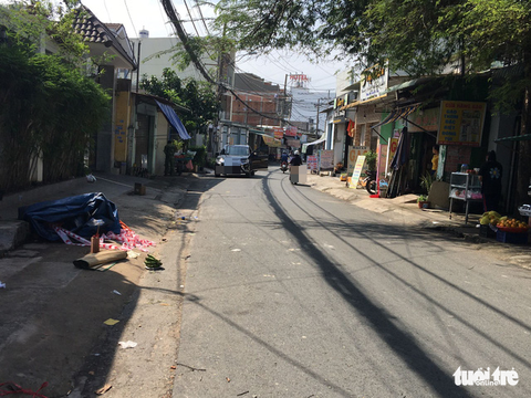 Nhóm thanh niên hỗn chiến sau cuộc nhậu, một người bị đâm chết ở TP Thủ Đức - Ảnh 1. Nhóm thanh niên hỗn chiến sau cuộc nhậu, một người bị đâm chết ở TP Thủ Đức - Ảnh 1.