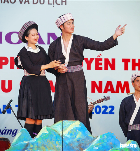 Chàng trai, cô gái của núi rừng ‘xuống phố’ quảng bá văn hóa dân tộc - Ảnh 8. Chàng trai, cô gái của núi rừng ‘xuống phố’ quảng bá văn hóa dân tộc - Ảnh 8.
