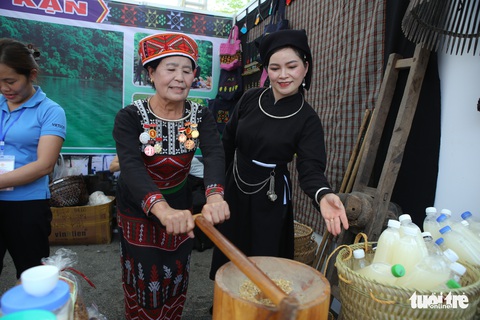 Chàng trai, cô gái của núi rừng ‘xuống phố’ quảng bá văn hóa dân tộc - Ảnh 7. Chàng trai, cô gái của núi rừng ‘xuống phố’ quảng bá văn hóa dân tộc - Ảnh 7.