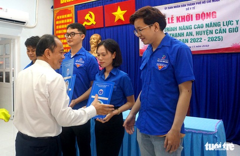 Đưa trí tuệ nhân tạo ra chăm sóc sức khỏe cho bà con đảo Thạnh An - Ảnh 4. Đưa trí tuệ nhân tạo ra chăm sóc sức khỏe cho bà con đảo Thạnh An - Ảnh 4.