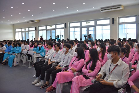 Đại học Tôn Đức Thắng phân hiệu Khánh Hòa khai giảng năm học mới - Ảnh 2. Đại học Tôn Đức Thắng phân hiệu Khánh Hòa khai giảng năm học mới - Ảnh 2.
