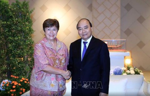 Tổng giám đốc IMF gặp Chủ tịch nước Nguyễn Xuân Phúc, đánh giá kinh tế Việt Nam là điểm sáng - Ảnh 1. Tổng giám đốc IMF gặp Chủ tịch nước Nguyễn Xuân Phúc, đánh giá kinh tế Việt Nam là điểm sáng - Ảnh 1.