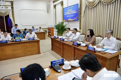Giám đốc Công an TP.HCM: Văn phòng 300m2 nhưng có đến 220 nhân viên gọi điện khủng bố, đòi nợ - Ảnh 1. Giám đốc Công an TP.HCM: Văn phòng 300m2 nhưng có đến 220 nhân viên gọi điện khủng bố, đòi nợ - Ảnh 1.