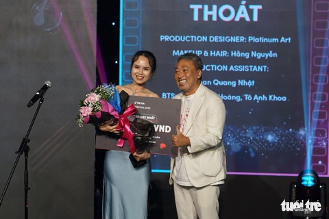 Làm phim ngắn khung hình dọc còn cần thêm nhiều góc nhìn mới mẻ - Ảnh 3. Làm phim ngắn khung hình dọc còn cần thêm nhiều góc nhìn mới mẻ - Ảnh 3.
