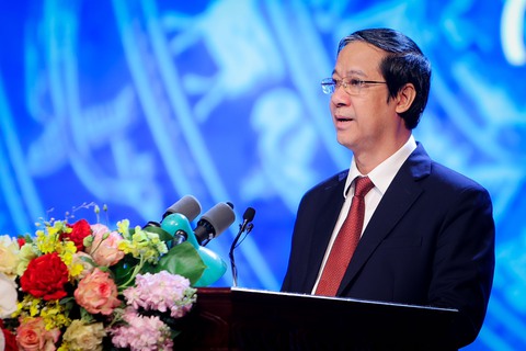 Để những hạt mầm của nhân cách, tri thức, sự tử tế luôn tỏa sáng - Ảnh 5. Để những hạt mầm của nhân cách, tri thức, sự tử tế luôn tỏa sáng - Ảnh 5.