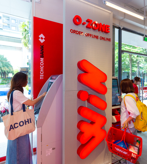 Mô hình bán lẻ đa tiện ích bên trong cửa hàng WIN - Ảnh 4. Mô hình bán lẻ đa tiện ích bên trong cửa hàng WIN - Ảnh 4.
