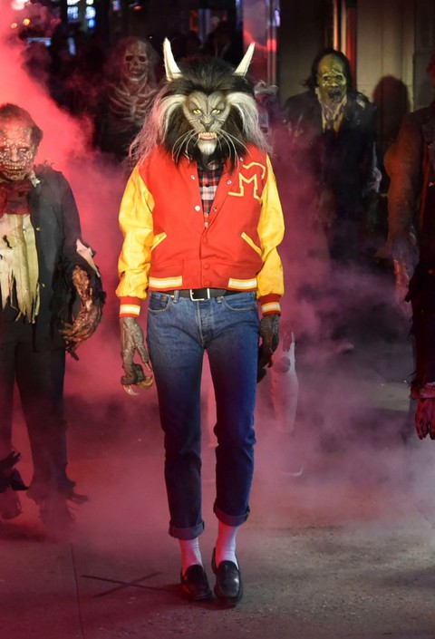 Loạt hóa trang độc nhất vô nhị của ‘nữ hoàng Halloween’ Heidi Klum - Ảnh 5. Loạt hóa trang độc nhất vô nhị của ‘nữ hoàng Halloween’ Heidi Klum - Ảnh 5.