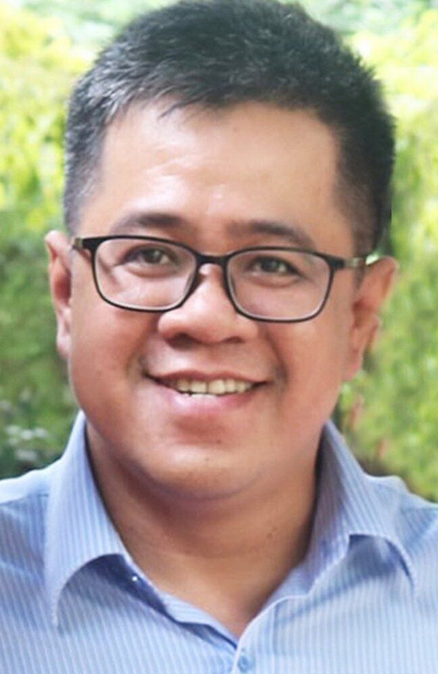 chan dung nguyen thanh trung 1(Read-Only) chan dung nguyen thanh trung 1(Read-Only)