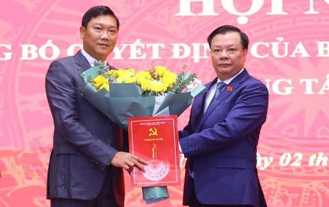 Hà Nội trao 3 quyết định về công tác cán bộ, quận Thanh Xuân có tân bí thư - Ảnh 4. Hà Nội trao 3 quyết định về công tác cán bộ, quận Thanh Xuân có tân bí thư - Ảnh 4.