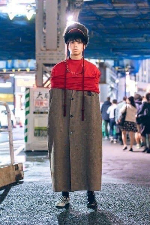 Giật mình với street style kiểu Nhật mà cứ ngỡ lễ hội hóa trang - Ảnh 8. Giật mình với street style kiểu Nhật mà cứ ngỡ lễ hội hóa trang - Ảnh 8.