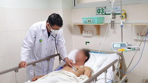 Vì sao thứ hai đầu tuần dễ gia tăng các cơn nhồi máu cơ tim?- Ảnh 1. Điều trị cho bệnh nhân nhồi máu cơ tim