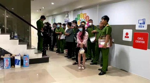 Công ty tài chính nước ngoài chơi trò cắt ghép hình ảnh, vu khống để... đòi nợ - Ảnh 5. Công ty tài chính nước ngoài chơi trò cắt ghép hình ảnh, vu khống để... đòi nợ - Ảnh 5.