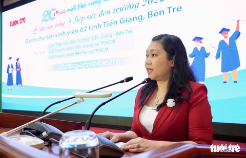 Ngày Nhà giáo Việt Nam, trao yêu thương trong từng suất học bổng - Ảnh 2. Ngày Nhà giáo Việt Nam, trao yêu thương trong từng suất học bổng - Ảnh 2.