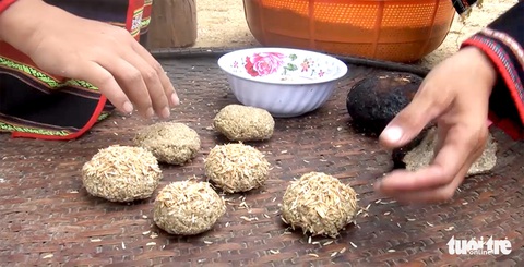 Bí quyết men rượu cần uống vào chỉ vui, không giận của người Ê Đê - Ảnh 2. Bí quyết men rượu cần uống vào chỉ vui, không giận của người Ê Đê - Ảnh 2.