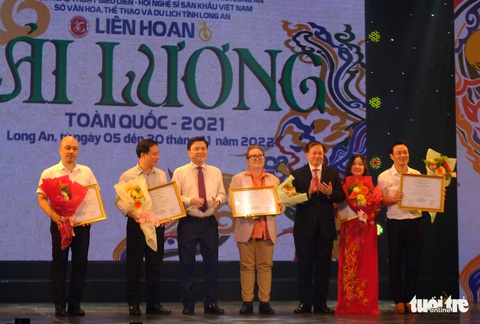 Trao 139 huy chương trong Liên hoan cải lương toàn quốc - Ảnh 1. Trao 139 huy chương trong Liên hoan cải lương toàn quốc - Ảnh 1.