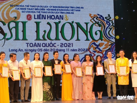 Trao 139 huy chương trong Liên hoan cải lương toàn quốc - Ảnh 2. Trao 139 huy chương trong Liên hoan cải lương toàn quốc - Ảnh 2.