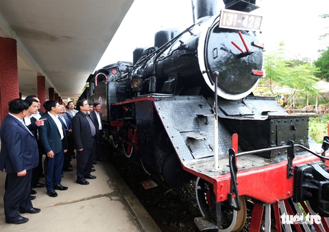Kiểm tra đường sắt răng cưa, Thủ tướng nói: Cần thiết thì có thể khôi phục - Ảnh 2. Kiểm tra đường sắt răng cưa, Thủ tướng nói: Cần thiết thì có thể khôi phục - Ảnh 2.