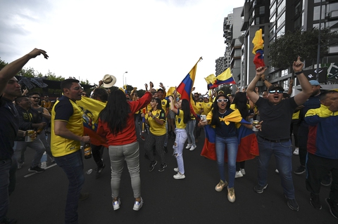 Người hâm mộ Ecuador nói gì sau chiến thắng mở màn tại World Cup? - Ảnh 5. Người hâm mộ Ecuador nói gì sau chiến thắng mở màn tại World Cup? - Ảnh 5.