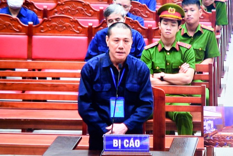 Đại án xăng dầu: Luật sư đề nghị trả hồ sơ, Viện kiểm sát bác bỏ - Ảnh 2. Đại án xăng dầu: Luật sư đề nghị trả hồ sơ, Viện kiểm sát bác bỏ - Ảnh 2.
