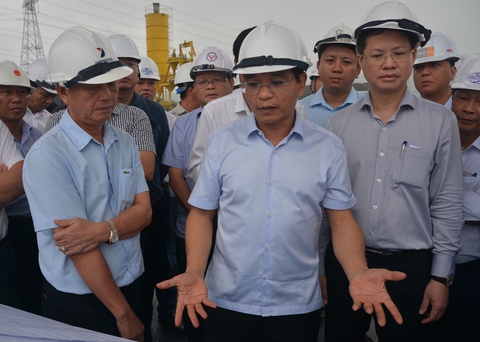 Kiểm tra cao tốc chậm tiến độ, Bộ trưởng Nguyễn Văn Thắng yêu cầu tìm ngay giải pháp - Ảnh 2. Kiểm tra cao tốc chậm tiến độ, Bộ trưởng Nguyễn Văn Thắng yêu cầu tìm ngay giải pháp - Ảnh 2.