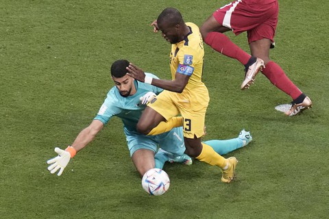 Chùm ảnh ngày khai mạc đầy ấn tượng của World Cup 2022 tại Qatar - Ảnh 6. Chùm ảnh ngày khai mạc đầy ấn tượng của World Cup 2022 tại Qatar - Ảnh 6.