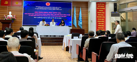 Không công bố quốc tế theo cách ký kết, nhờ vả lực lượng bên ngoài - Ảnh 1. Không công bố quốc tế theo cách ký kết, nhờ vả lực lượng bên ngoài - Ảnh 1.