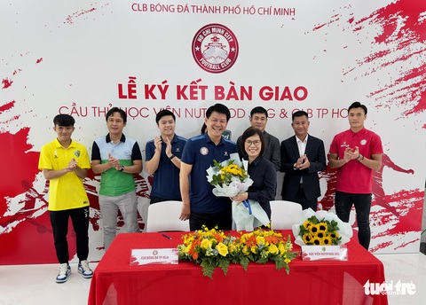 CLB TP.HCM có 2 viên ngọc quý từ Học viện Nutifood JMG - Ảnh 2. CLB TP.HCM có 2 viên ngọc quý từ Học viện Nutifood JMG - Ảnh 2.