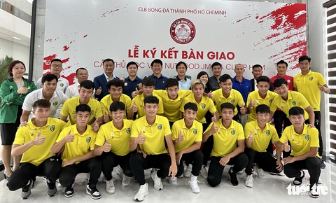CLB TP.HCM có 2 viên ngọc quý từ Học viện Nutifood JMG - Ảnh 1. CLB TP.HCM có 2 viên ngọc quý từ Học viện Nutifood JMG - Ảnh 1.