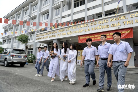 Chuyện truyền lửa ở ngôi trường mang tên cố Thủ tướng Võ Văn Kiệt - Ảnh 1. Chuyện truyền lửa ở ngôi trường mang tên cố Thủ tướng Võ Văn Kiệt - Ảnh 1.
