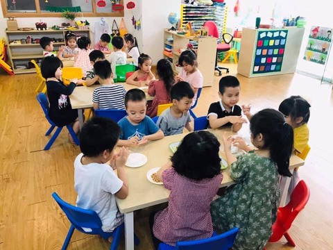 Bộ Giáo dục và Đào tạo đề nghị kiểm soát chặt các khâu của bếp ăn bán trú - Ảnh 1. Bộ Giáo dục và Đào tạo đề nghị kiểm soát chặt các khâu của bếp ăn bán trú - Ảnh 1.