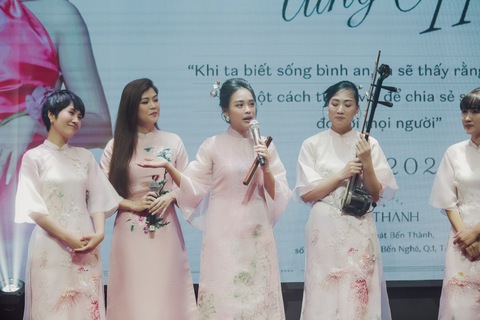 ‘O Sen’ Ngọc Mai lý giải hóm hỉnh về chiến thắng ở Ca sĩ mặt nạ - Ảnh 3. ‘O Sen’ Ngọc Mai lý giải hóm hỉnh về chiến thắng ở Ca sĩ mặt nạ - Ảnh 3.