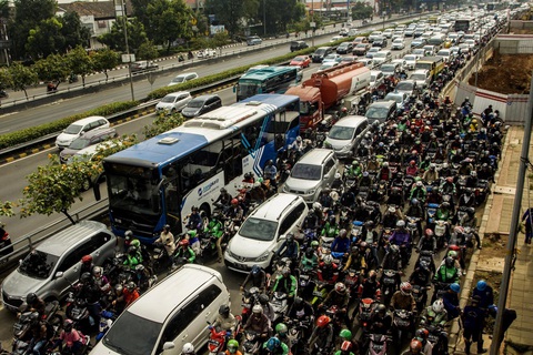 Indonesia sẽ áp thuế đối với xe cơ giới không đáp ứng chuẩn khí thải - Ảnh 1. Indonesia sẽ áp thuế đối với xe cơ giới không đáp ứng chuẩn khí thải - Ảnh 1.