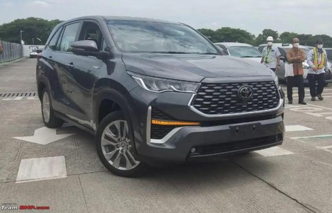 Toyota Innova 2023 ra mắt: Sang xịn lên toàn diện, chờ về Việt Nam lấy lại hào quang - Ảnh 8. Toyota Innova 2023 ra mắt: Sang xịn lên toàn diện, chờ về Việt Nam lấy lại hào quang - Ảnh 8.