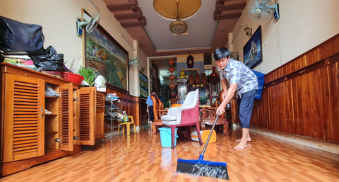 Ghềnh Ráng sau trận ngập lịch sử: Tài sản người dân hư hỏng quá lớn - Ảnh 1. Ghềnh Ráng sau trận ngập lịch sử: Tài sản người dân hư hỏng quá lớn - Ảnh 1.