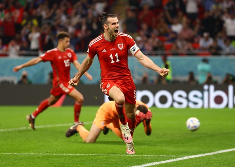 Gareth Bale lập công giúp Xứ Wales cầm hòa tuyển Mỹ - Ảnh 1. Gareth Bale lập công giúp Xứ Wales cầm hòa tuyển Mỹ - Ảnh 1.
