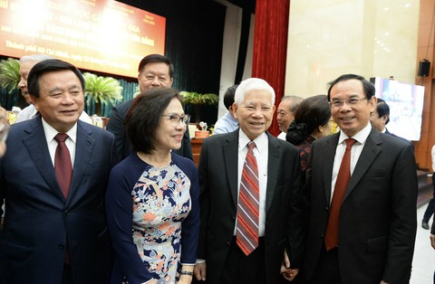 Cố Thủ tướng Võ Văn Kiệt - ánh sao băng rực rỡ trong công cuộc đổi mới đất nước - Ảnh 2. Cố Thủ tướng Võ Văn Kiệt - ánh sao băng rực rỡ trong công cuộc đổi mới đất nước - Ảnh 2.