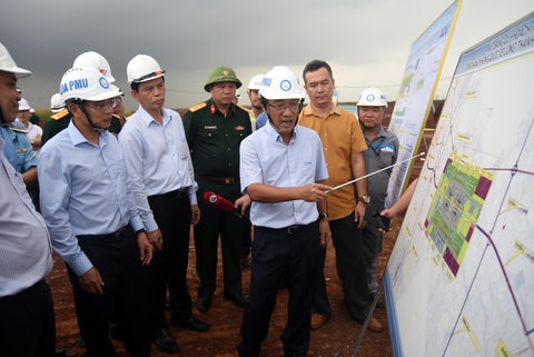 Tân Bộ trưởng Nguyễn Văn Thắng kiểm tra thực địa dự án sân bay Long Thành - Ảnh 1. Tân Bộ trưởng Nguyễn Văn Thắng kiểm tra thực địa dự án sân bay Long Thành - Ảnh 1.
