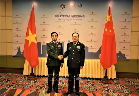 Bộ trưởng Phan Văn Giang gặp Bộ trưởng Quốc phòng Campuchia, Trung Quốc - Ảnh 2. Bộ trưởng Phan Văn Giang gặp Bộ trưởng Quốc phòng Campuchia, Trung Quốc - Ảnh 2.