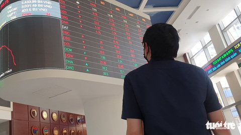 Làn sóng bán giải chấp cổ phiếu của các đại gia bất động sản chưa dừng lại - Ảnh 1. Làn sóng bán giải chấp cổ phiếu của các đại gia bất động sản chưa dừng lại - Ảnh 1.
