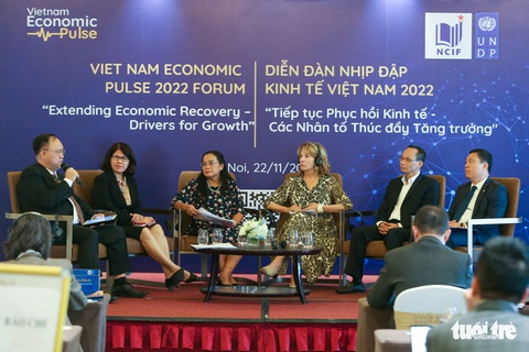 Ông Thân Đức Việt: Lương công nhân may gần 9 triệu/tháng, không thể gọi là ‘lao động giá rẻ’ - Ảnh 2. Ông Thân Đức Việt: Lương công nhân may gần 9 triệu/tháng, không thể gọi là ‘lao động giá rẻ’ - Ảnh 2.
