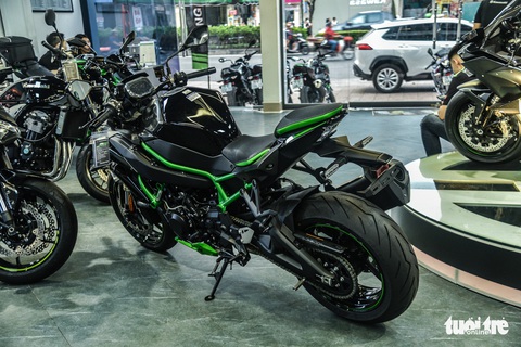 Kawasaki Z H2 - Mô tô 1.000 phân khối, giá chính hãng 770 triệu đồng - Ảnh 3. Kawasaki Z H2 - Mô tô 1.000 phân khối, giá chính hãng 770 triệu đồng - Ảnh 3.
