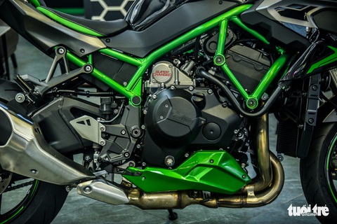 Kawasaki Z H2 - Mô tô 1.000 phân khối, giá chính hãng 770 triệu đồng - Ảnh 9. Kawasaki Z H2 - Mô tô 1.000 phân khối, giá chính hãng 770 triệu đồng - Ảnh 9.