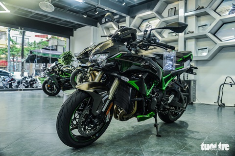 Kawasaki Z H2 - Mô tô 1.000 phân khối, giá chính hãng 770 triệu đồng - Ảnh 2. Kawasaki Z H2 - Mô tô 1.000 phân khối, giá chính hãng 770 triệu đồng - Ảnh 2.